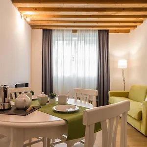 Mazzoni 10 Apartment Venice