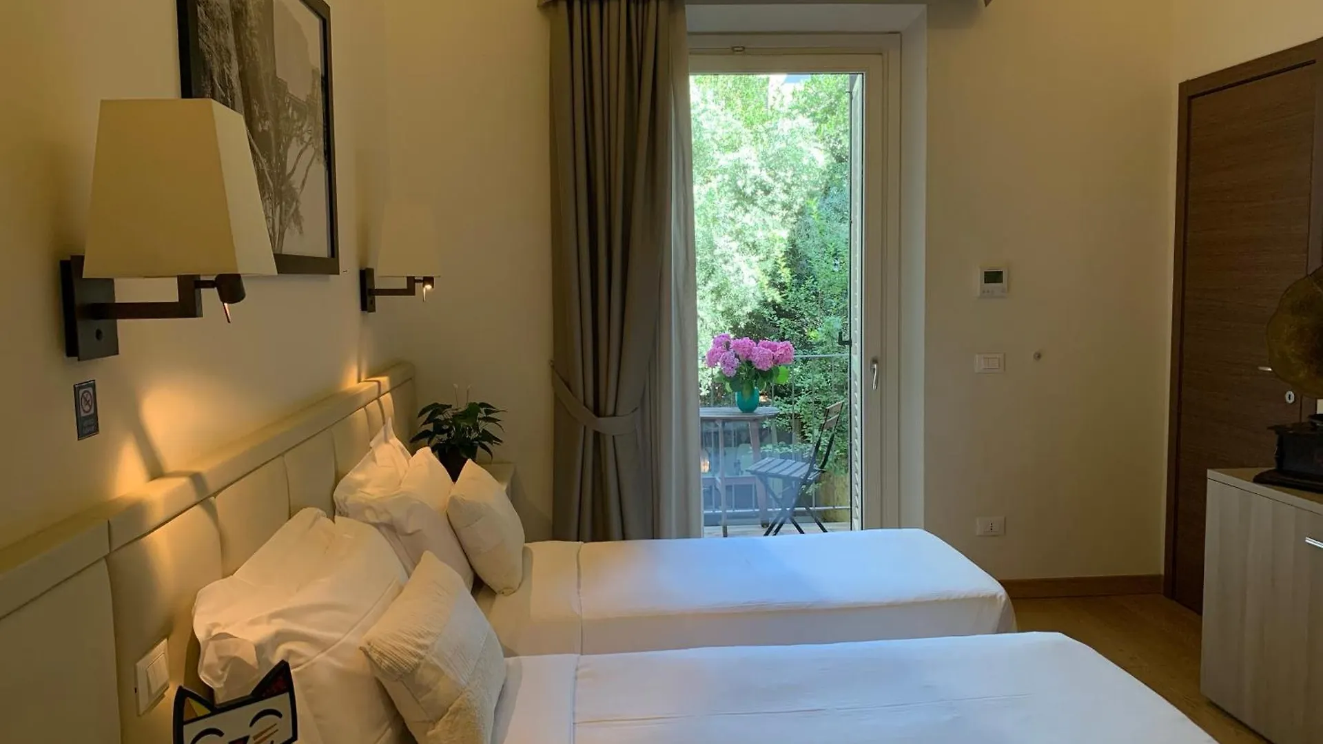 Aparthotel Florence Art Apartments
