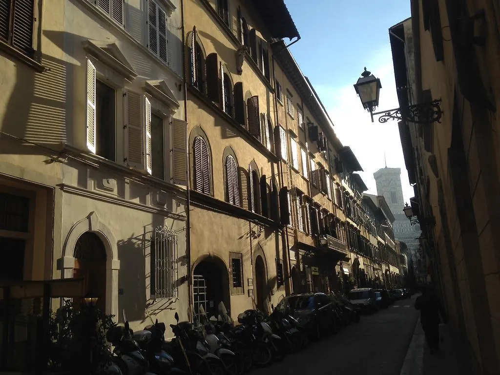 Aparthotel Florence Art Apartments