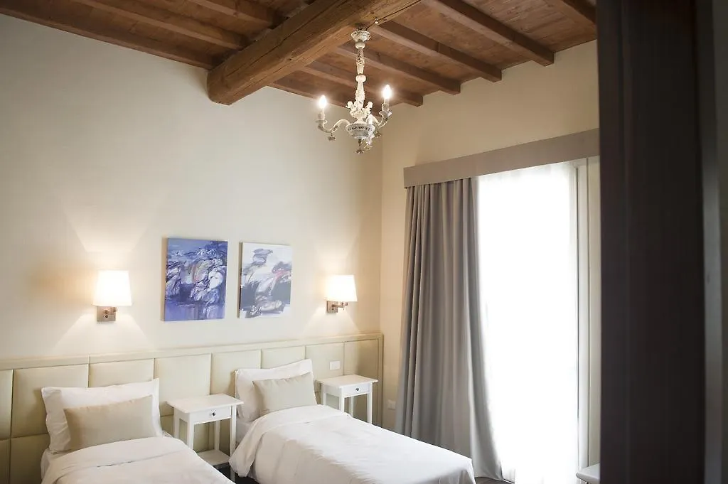 Aparthotel Florence Art Apartments